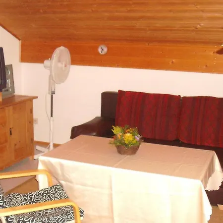 1 Bedroom Cozy In 内森尔旺